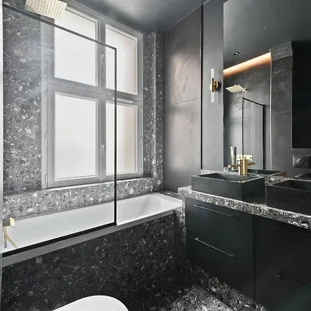 Charming And Cosy In Center Paris